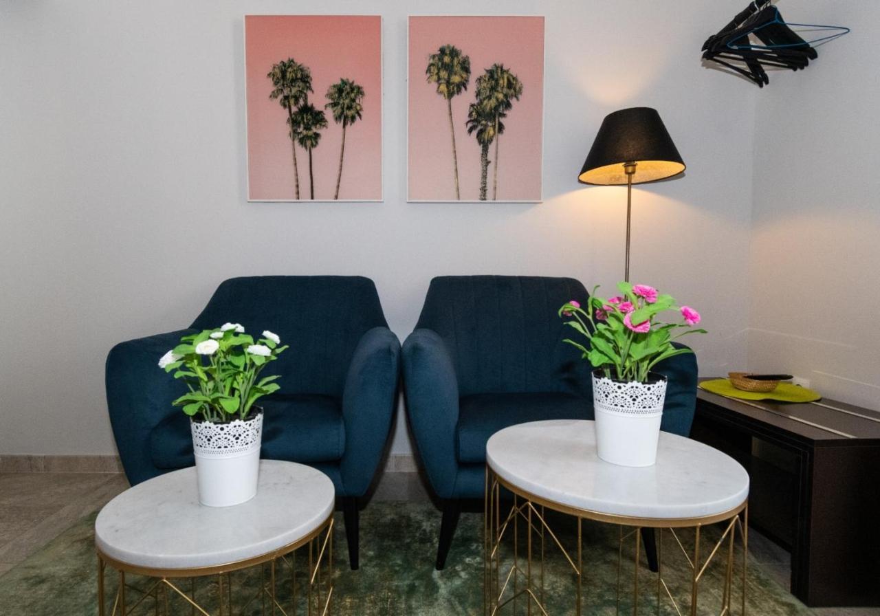 Triana Pelay Suites Sevilla Exteriör bild
