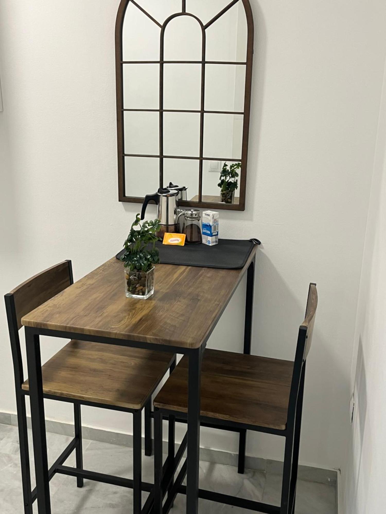 Triana Pelay Suites Sevilla Exteriör bild