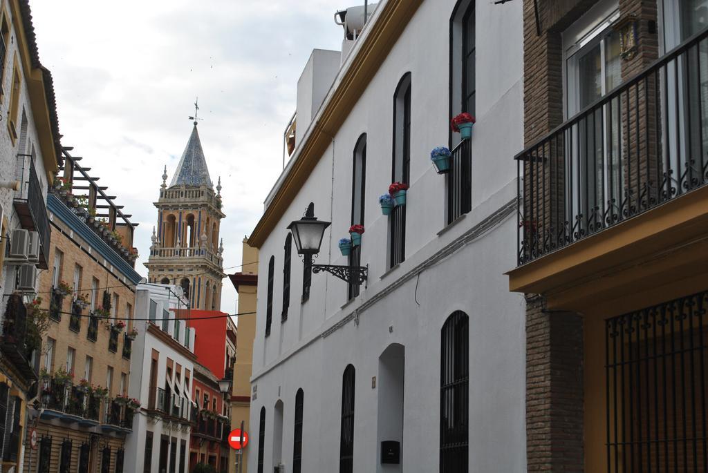 Triana Pelay Suites Sevilla Exteriör bild